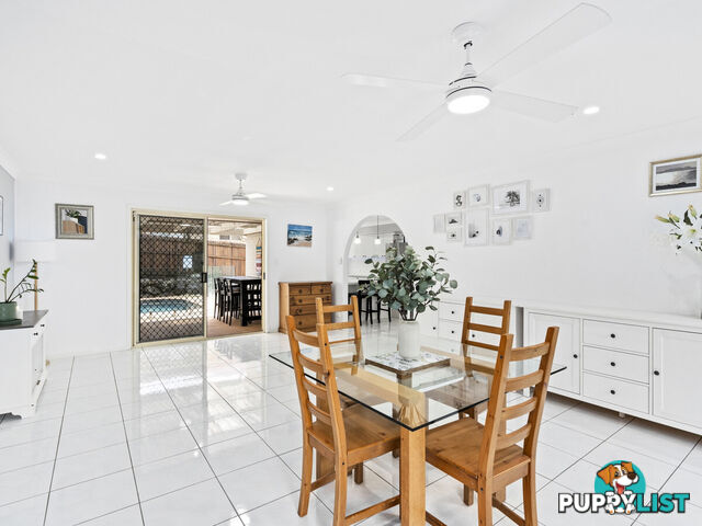 39 Gippsland Drive HELENSVALE QLD 4212