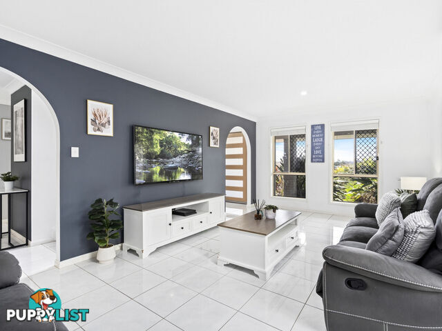 39 Gippsland Drive HELENSVALE QLD 4212