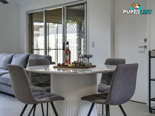 1/16 Cardwell Street UPPER COOMERA QLD 4209