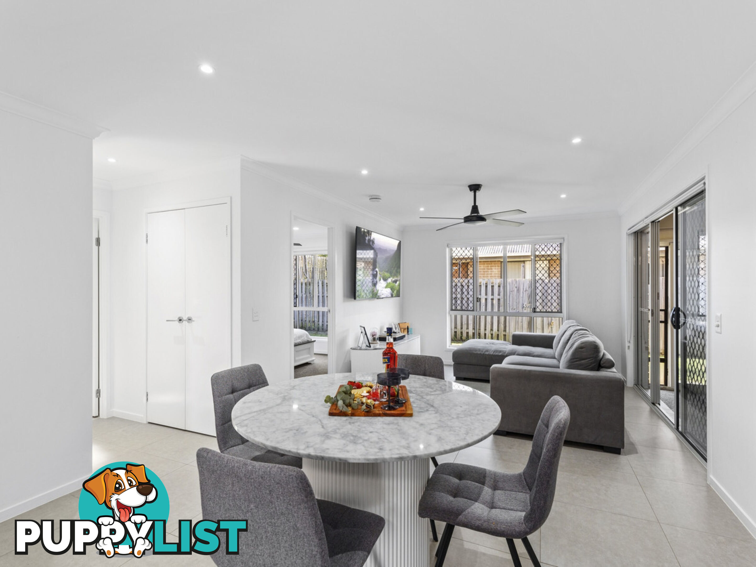 1/16 Cardwell Street UPPER COOMERA QLD 4209
