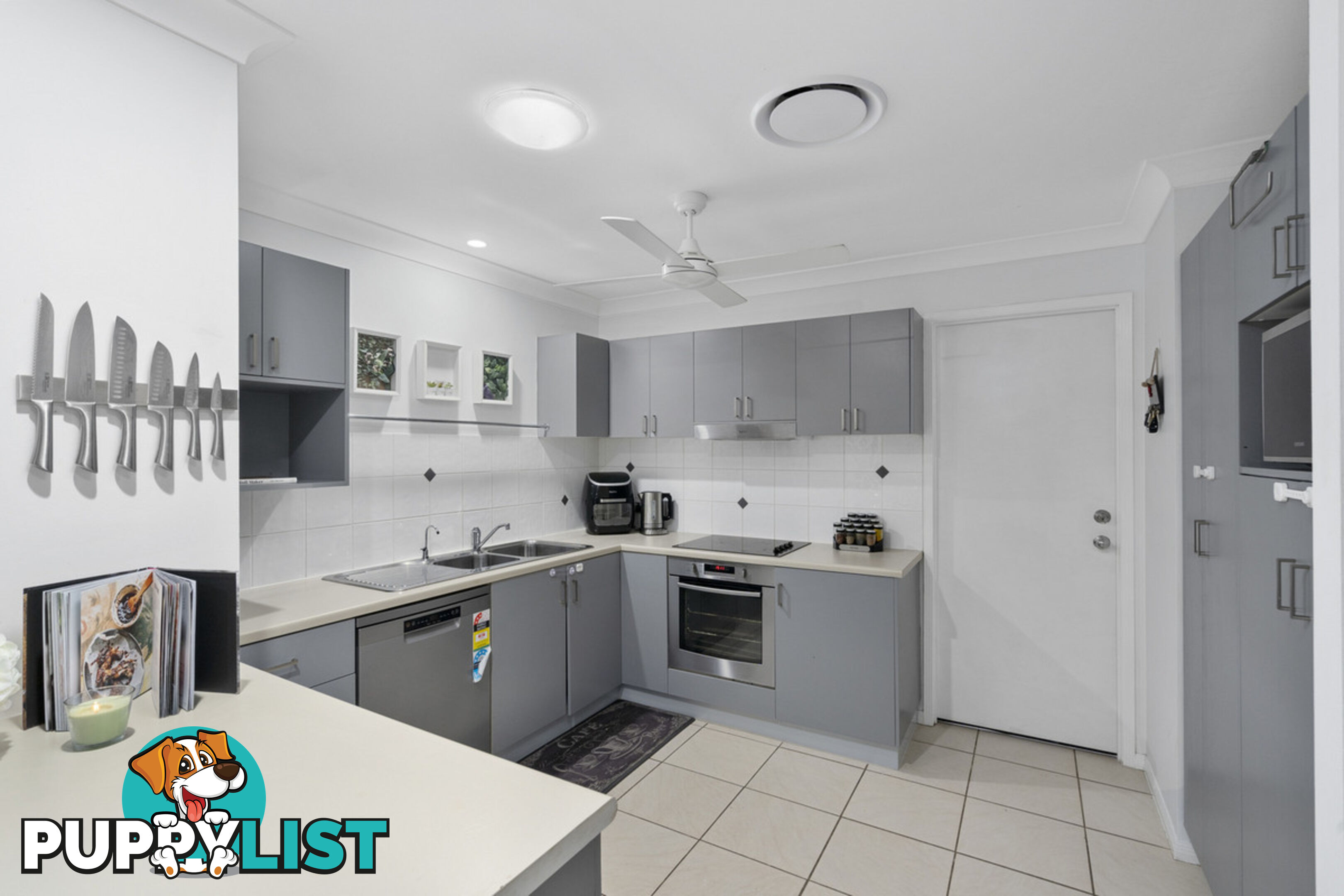 7/136 Pacific Pines Boulevard PACIFIC PINES QLD 4211