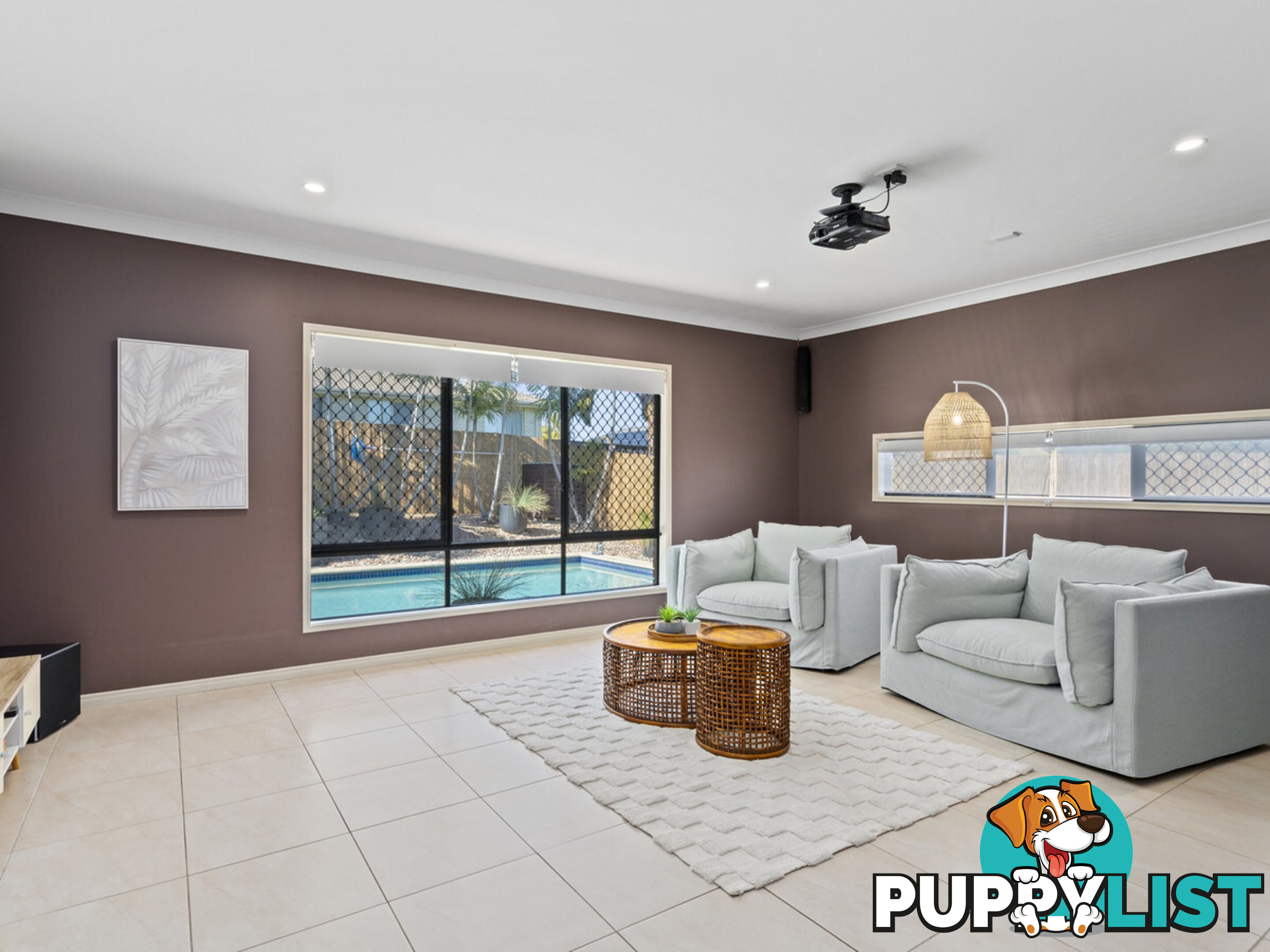 7 Minyon Court PACIFIC PINES QLD 4211