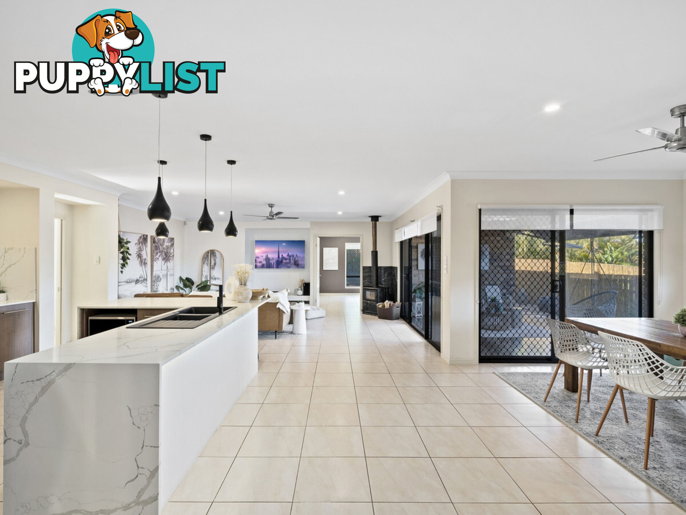 7 Minyon Court PACIFIC PINES QLD 4211