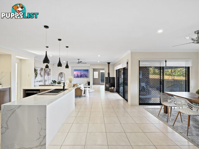 7 Minyon Court PACIFIC PINES QLD 4211