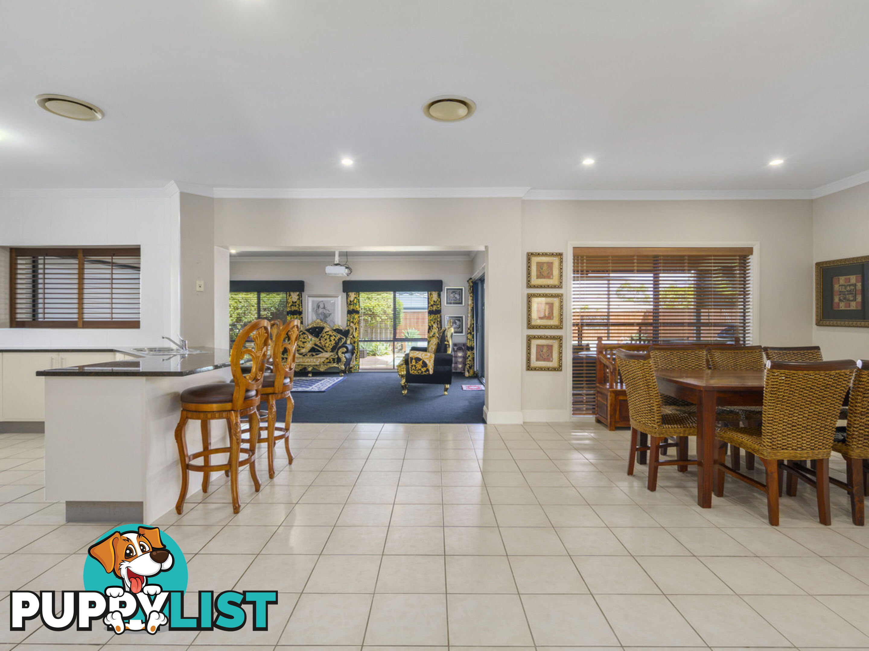 7 Zenith Crescent PACIFIC PINES QLD 4211