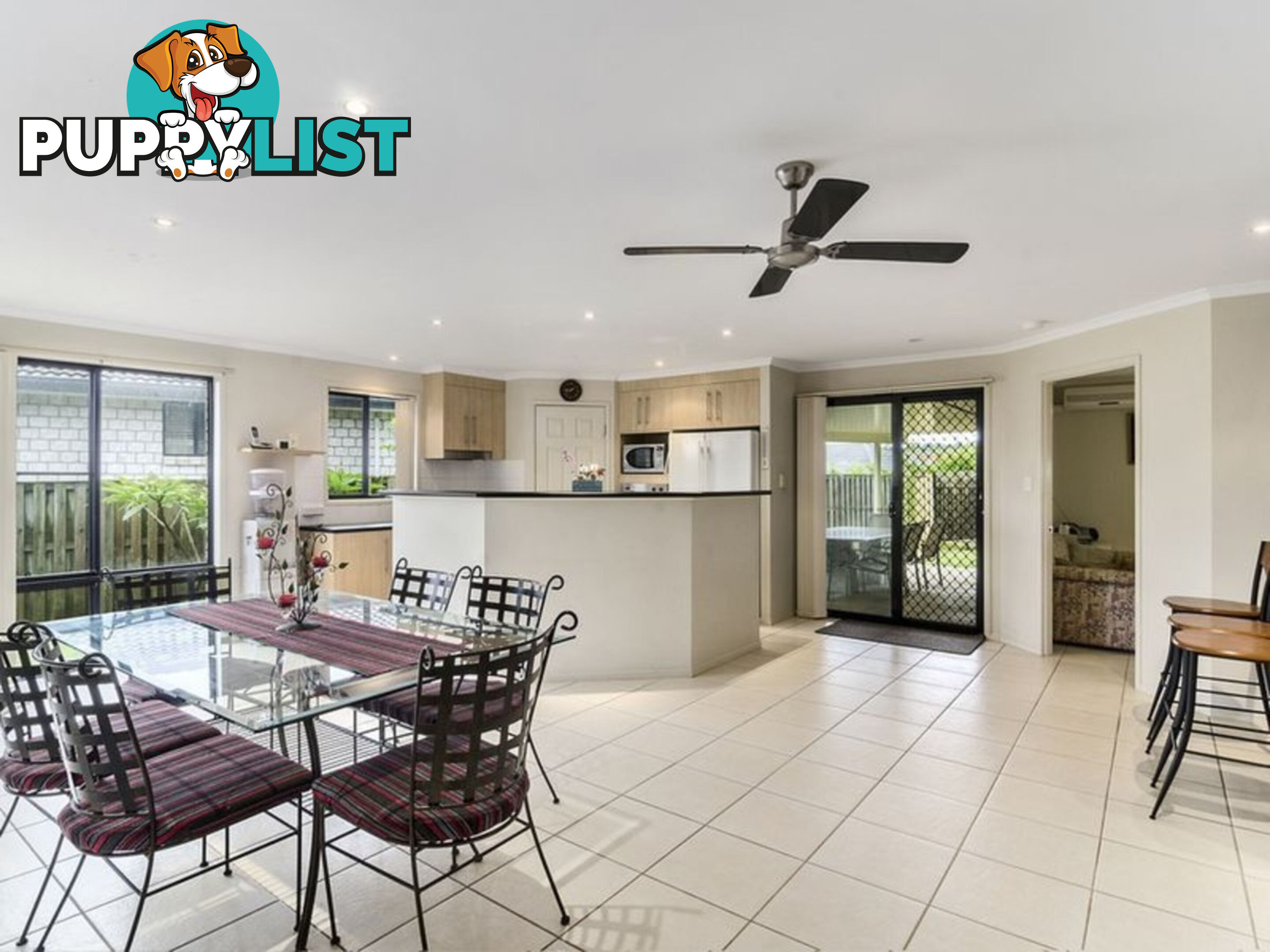 24 Govett Street PACIFIC PINES QLD 4211