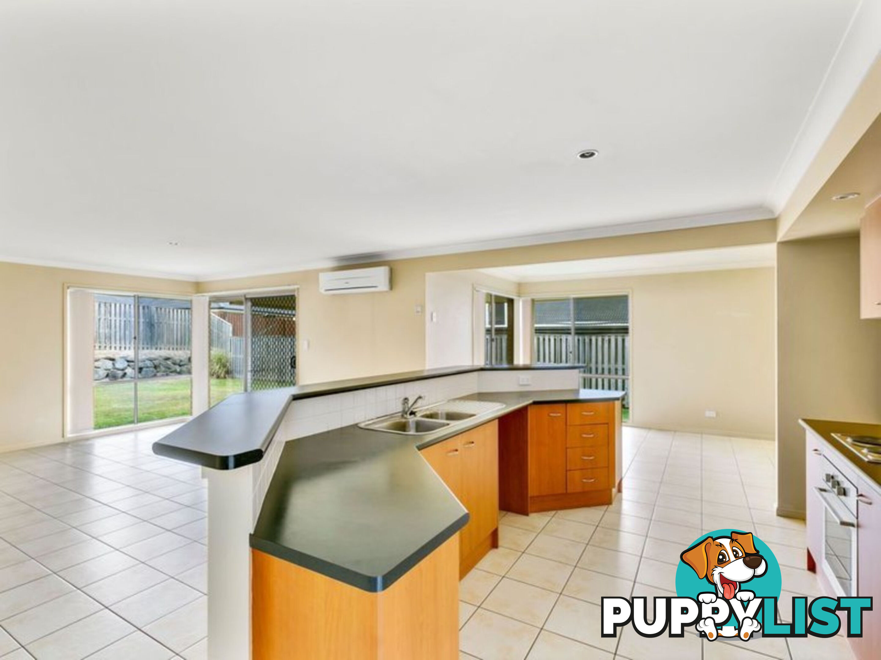 5 Wellers Street PACIFIC PINES QLD 4211