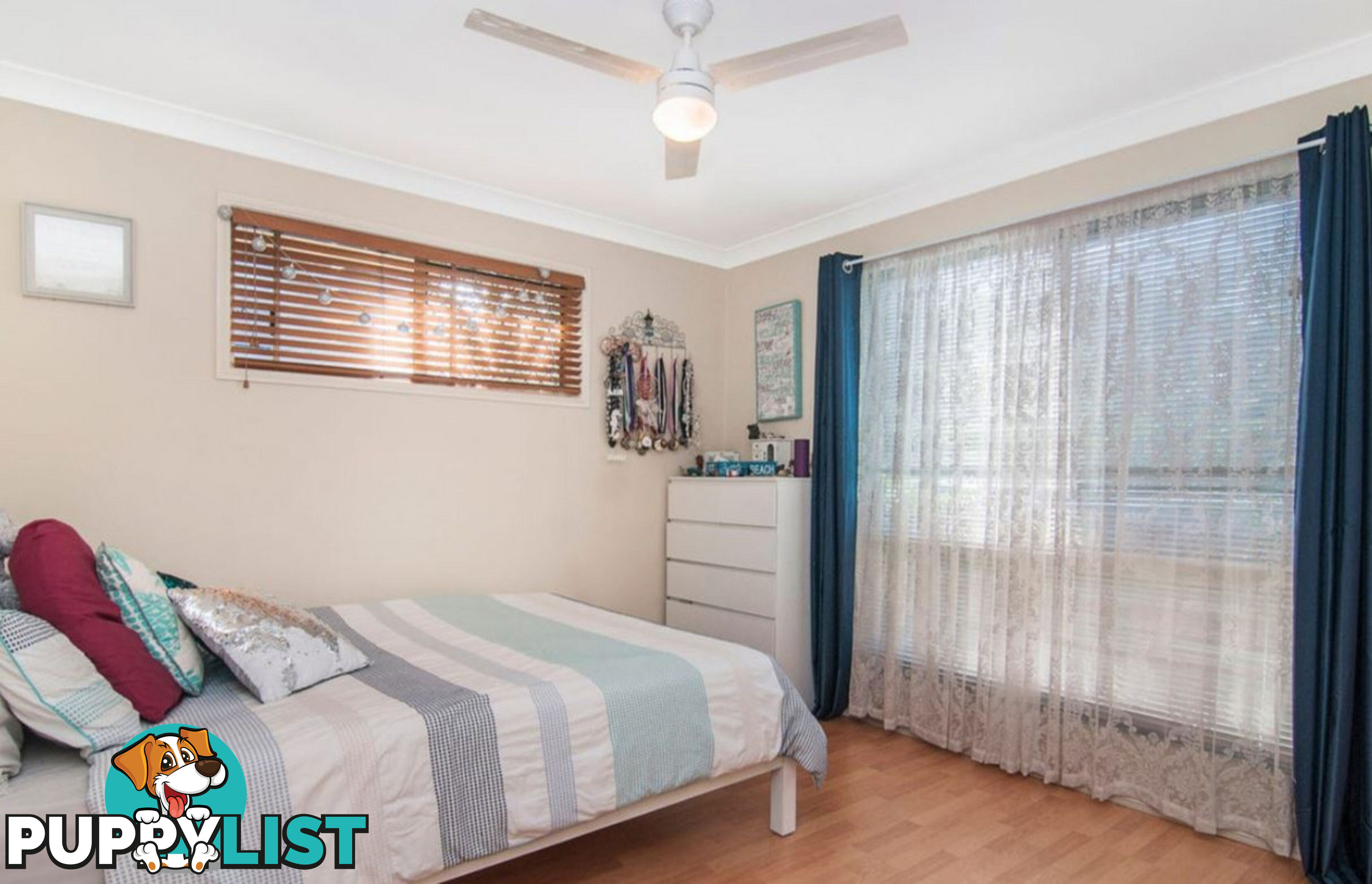 10 Cannington Place HELENSVALE QLD 4212