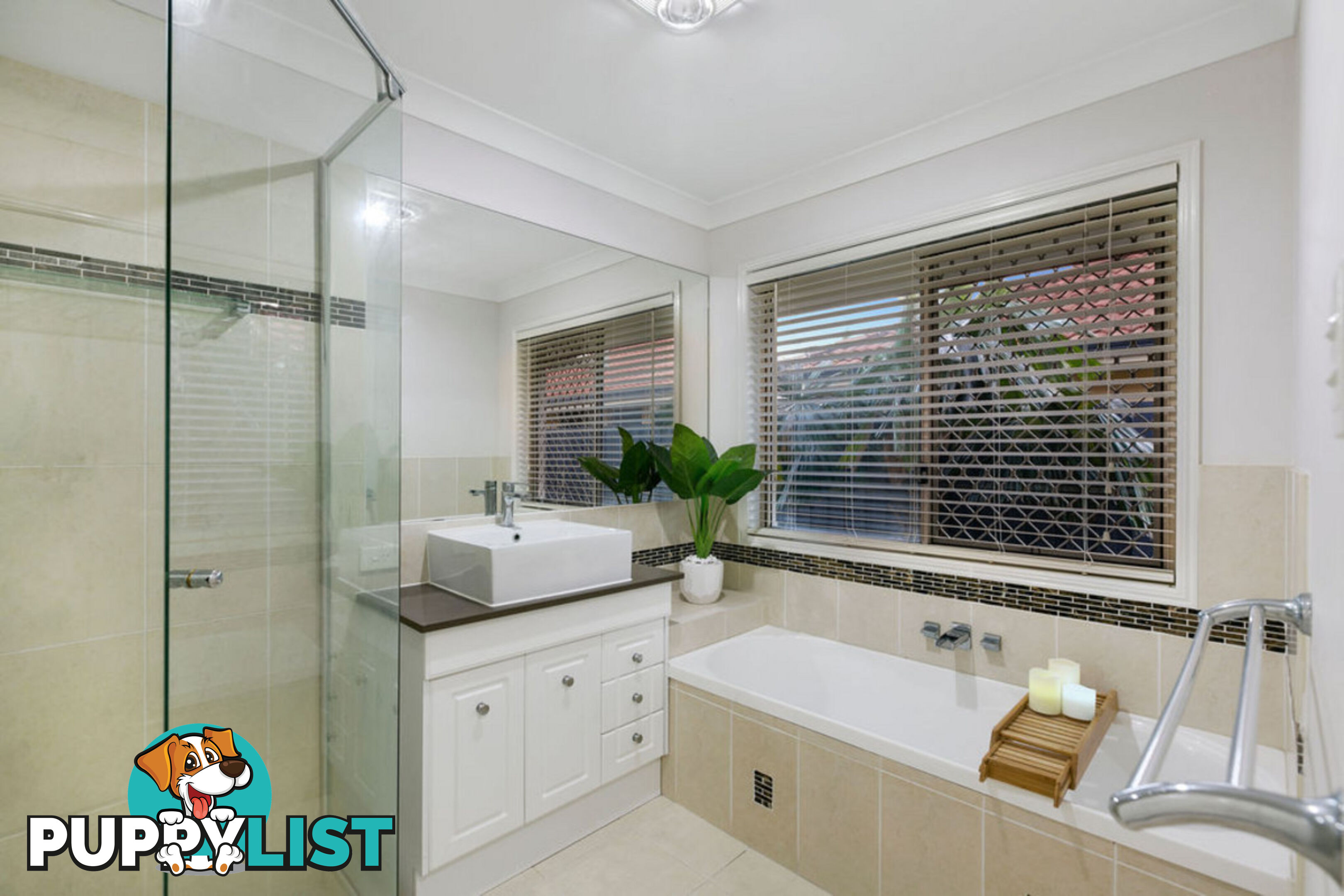 11 Essen Place OXENFORD QLD 4210