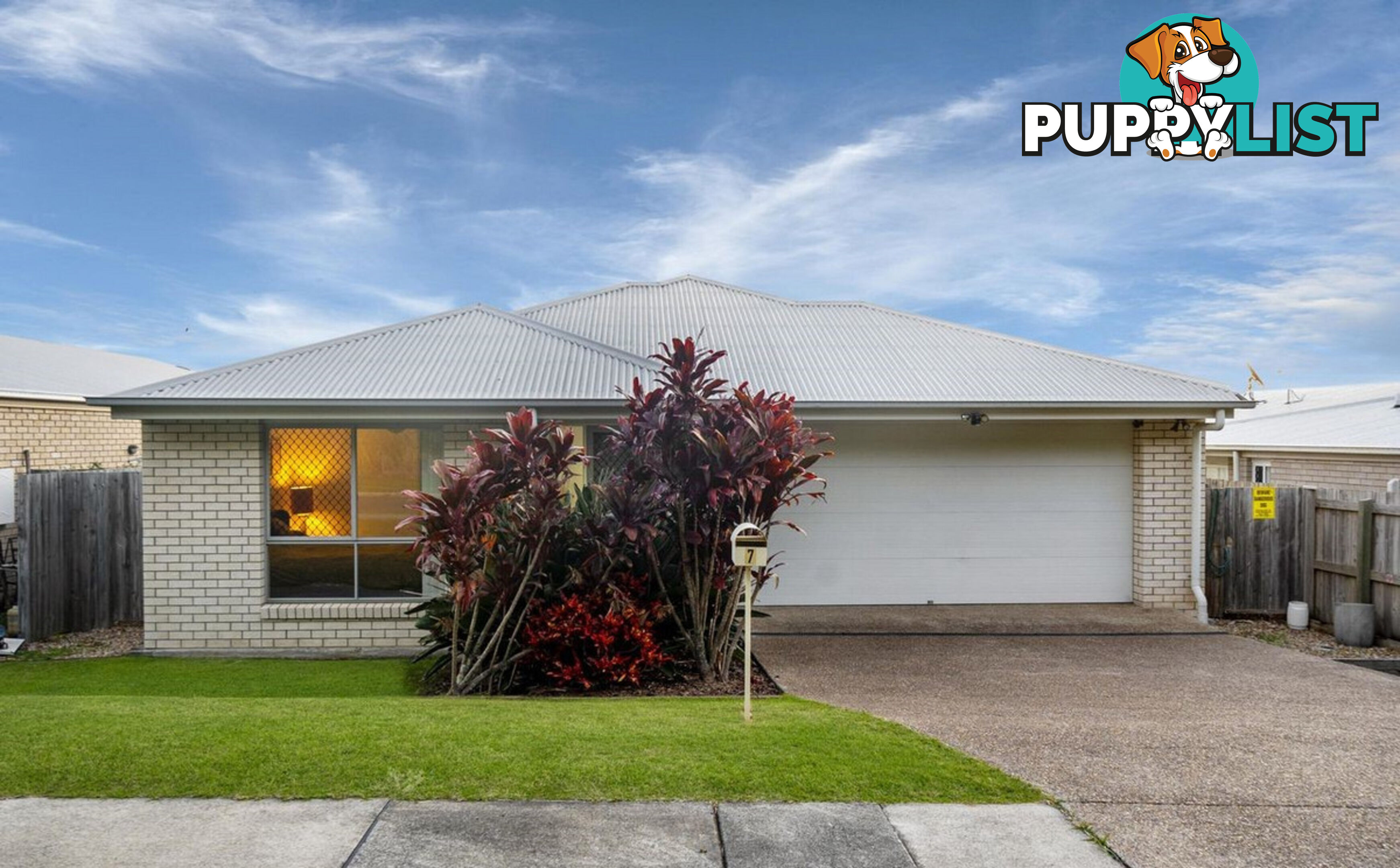 7 Steven Crescent PIMPAMA QLD 4209