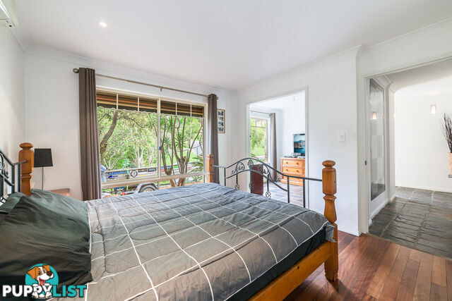 9 Clipperton Chase PACIFIC PINES QLD 4211