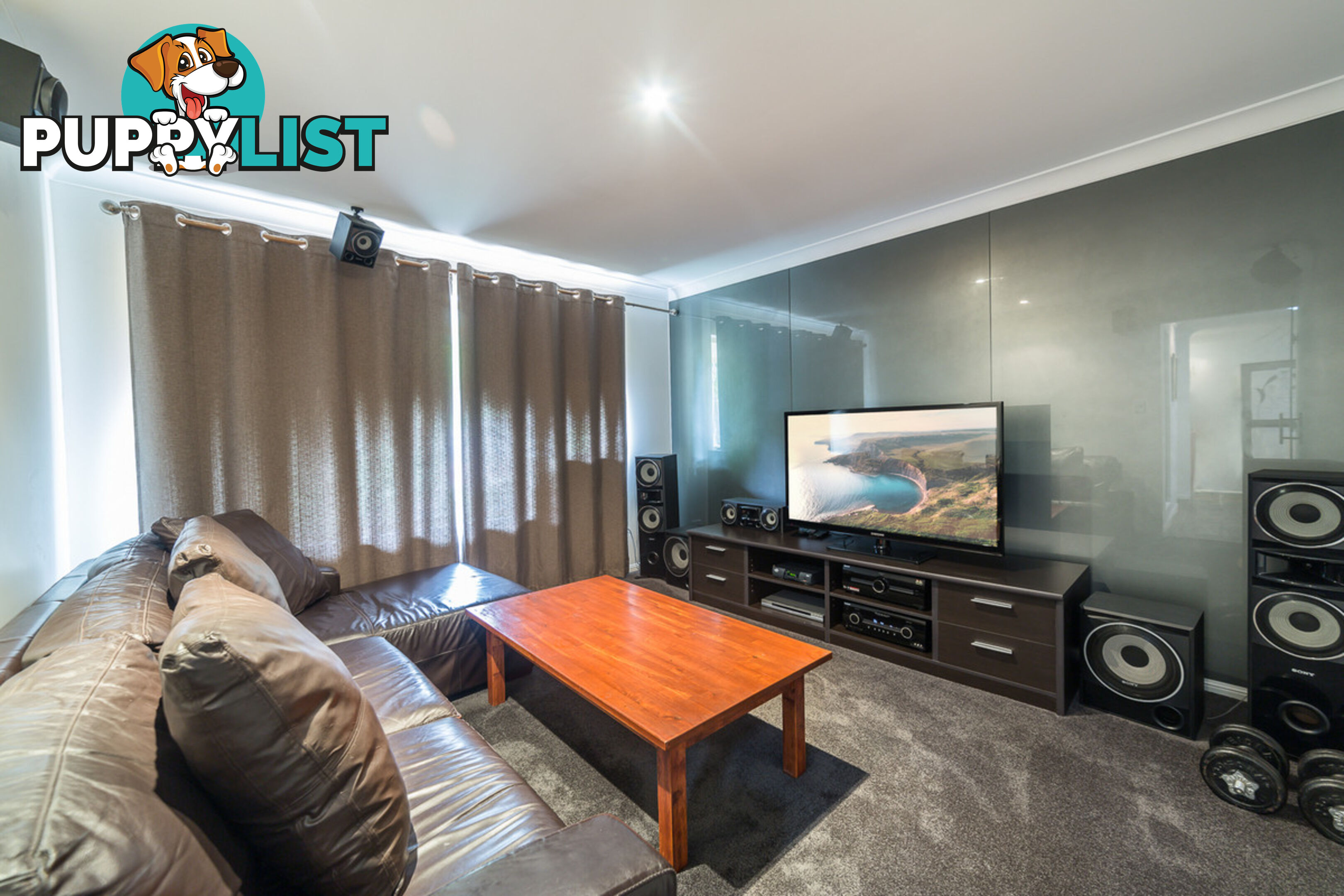 9 Clipperton Chase PACIFIC PINES QLD 4211