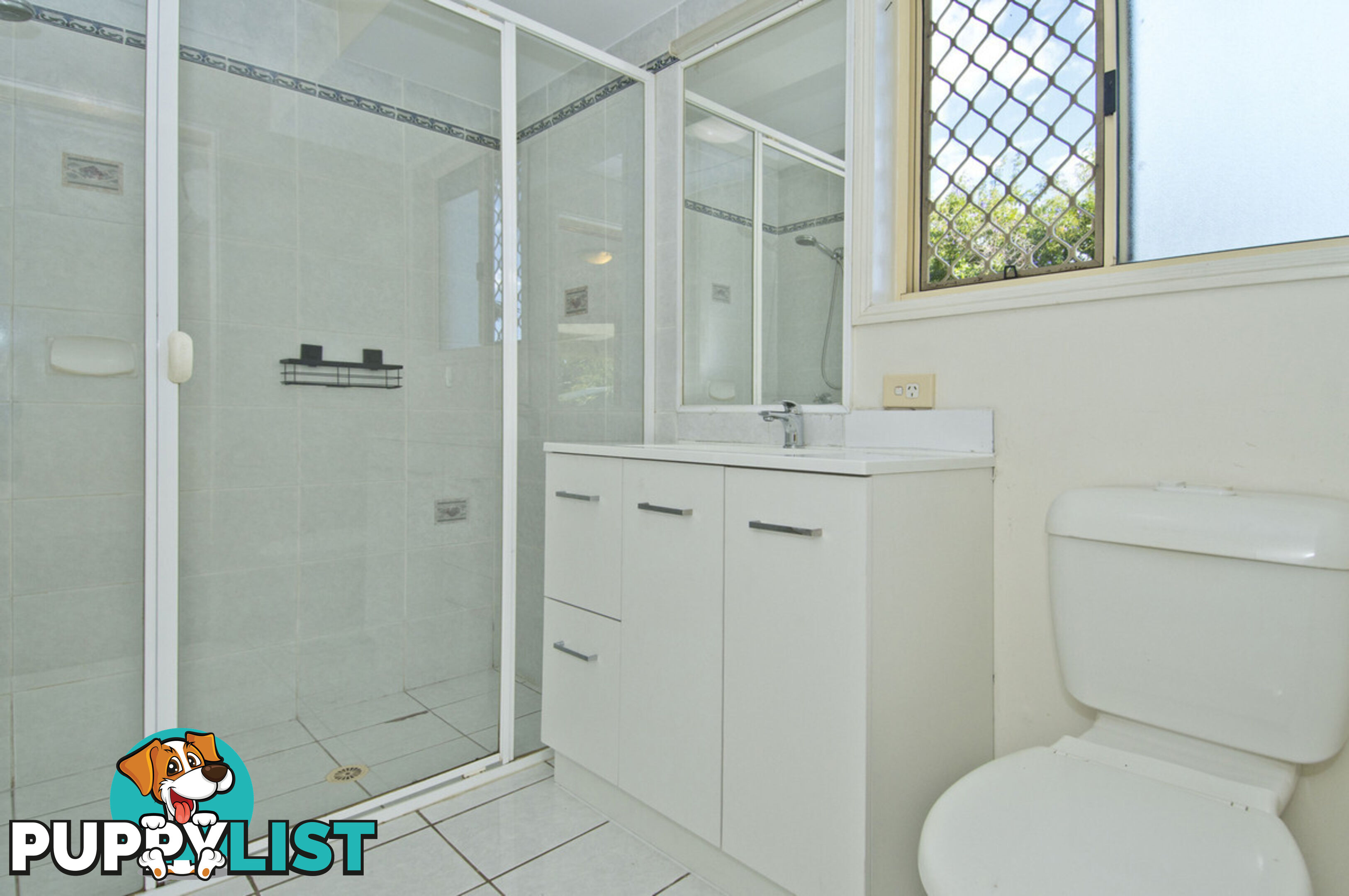 50B Clarence Drive HELENSVALE QLD 4212