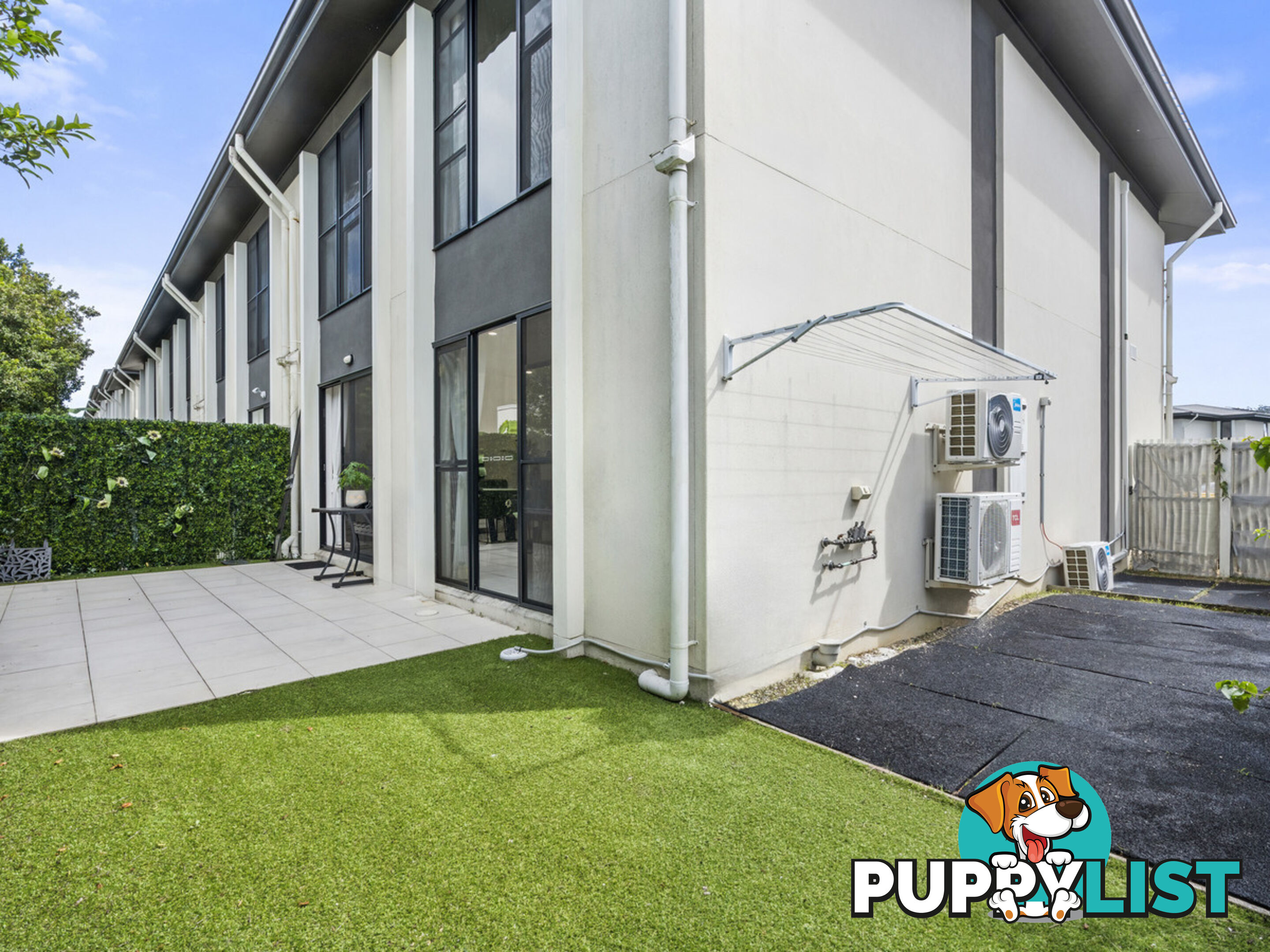 71/18 Archipelago Street PACIFIC PINES QLD 4211