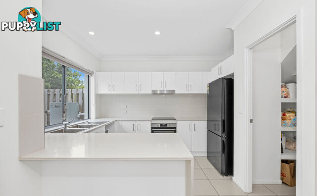 24/26 Careel Close HELENSVALE QLD 4212