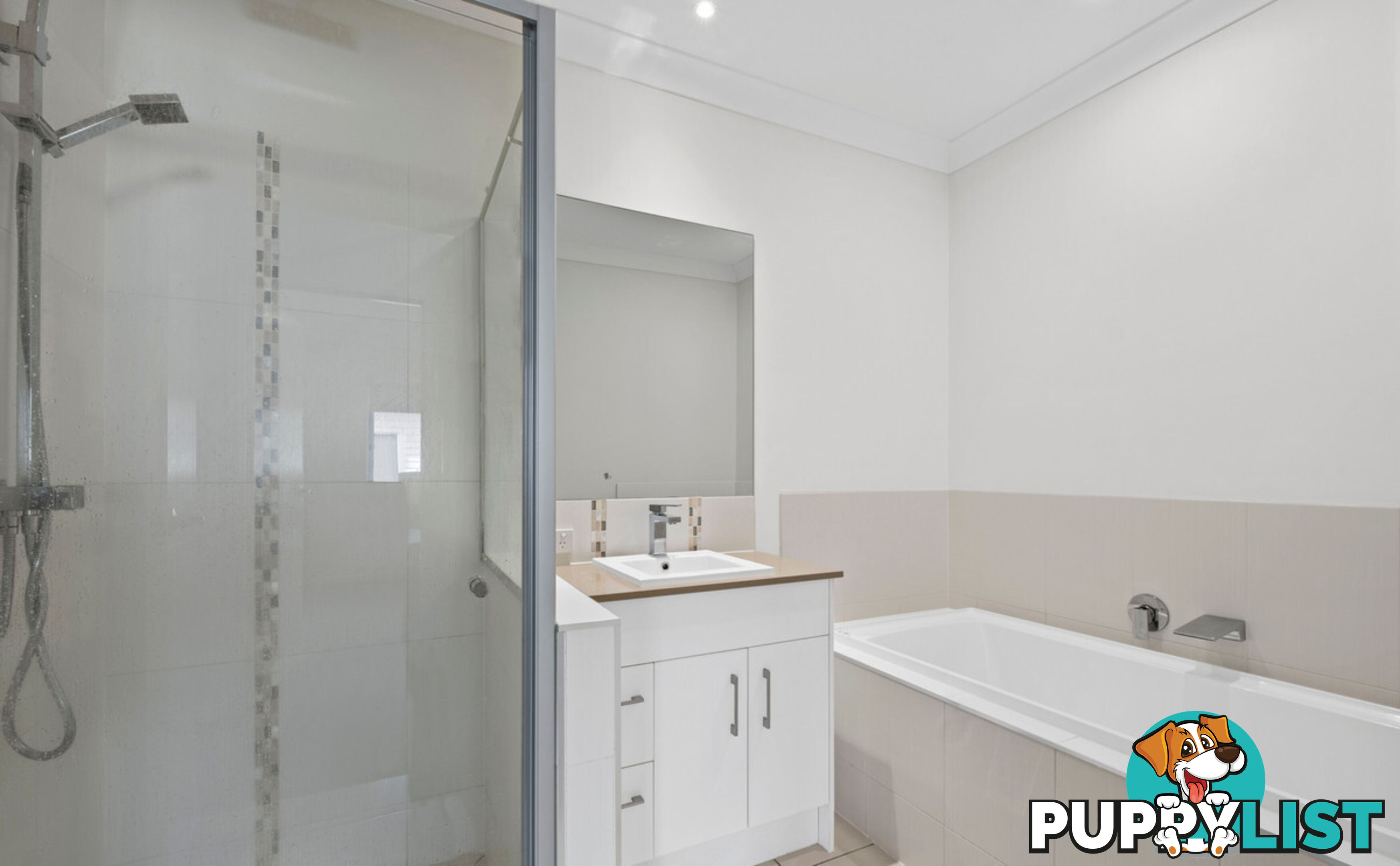 24/26 Careel Close HELENSVALE QLD 4212
