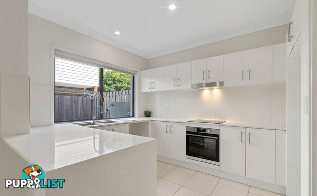 24/26 Careel Close HELENSVALE QLD 4212