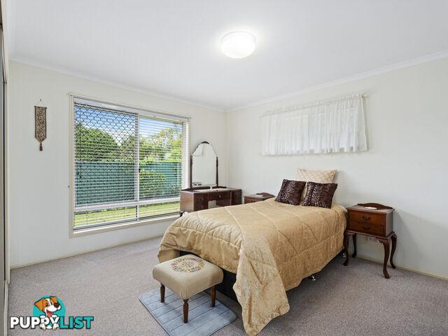 11 Gordonvale Place HELENSVALE QLD 4212