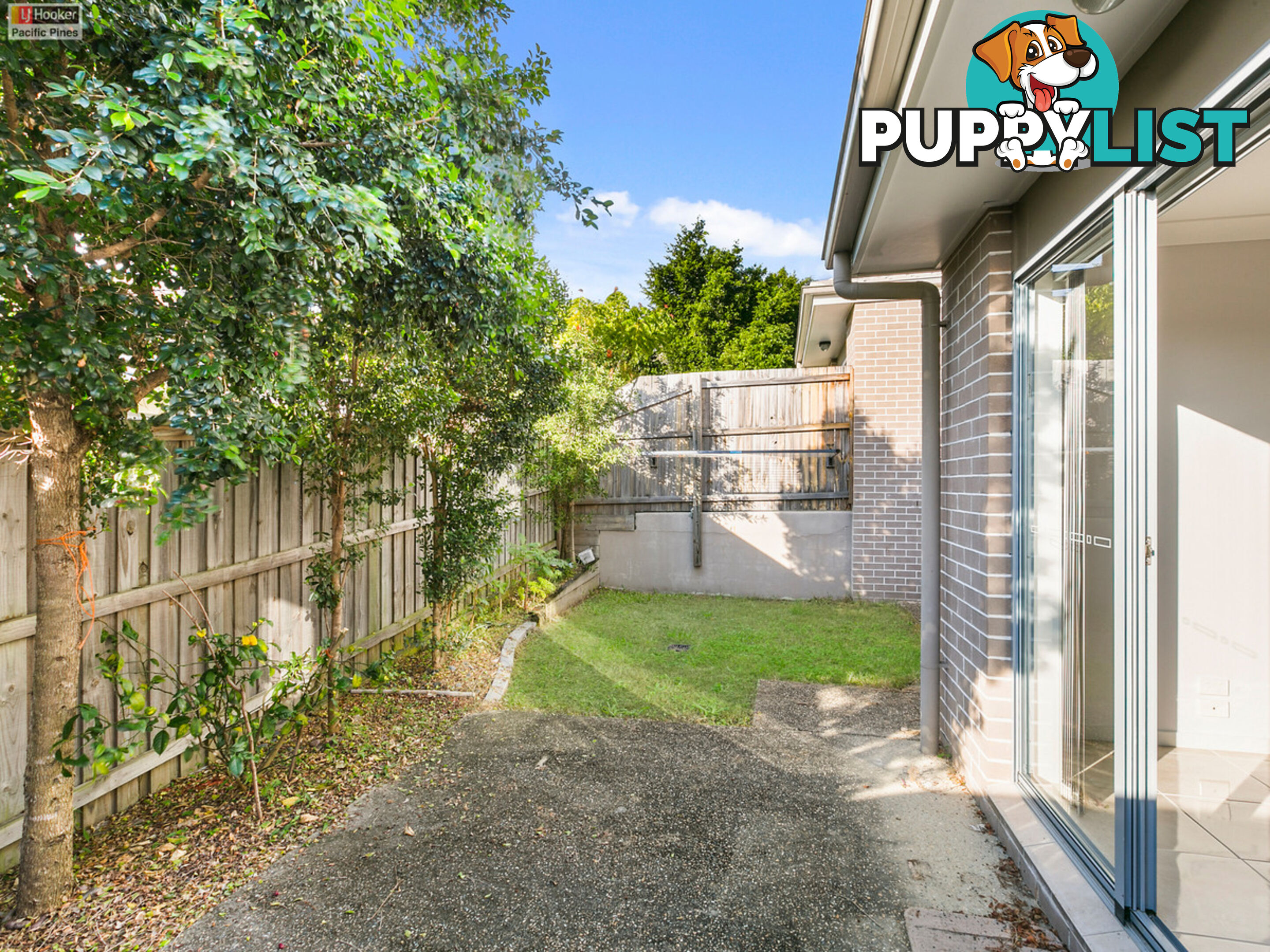 2/52 Hawkesbury Avenue PACIFIC PINES QLD 4211