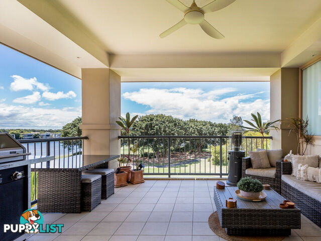8438 Magnolia Drive HOPE ISLAND QLD 4212