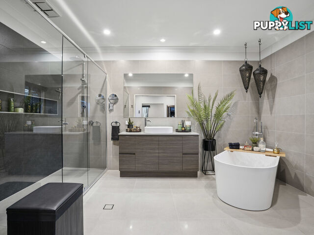 54 Mcauley Parade PACIFIC PINES QLD 4211