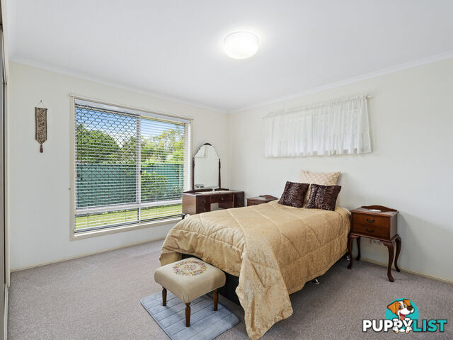 11 Gordonvale Place HELENSVALE QLD 4212