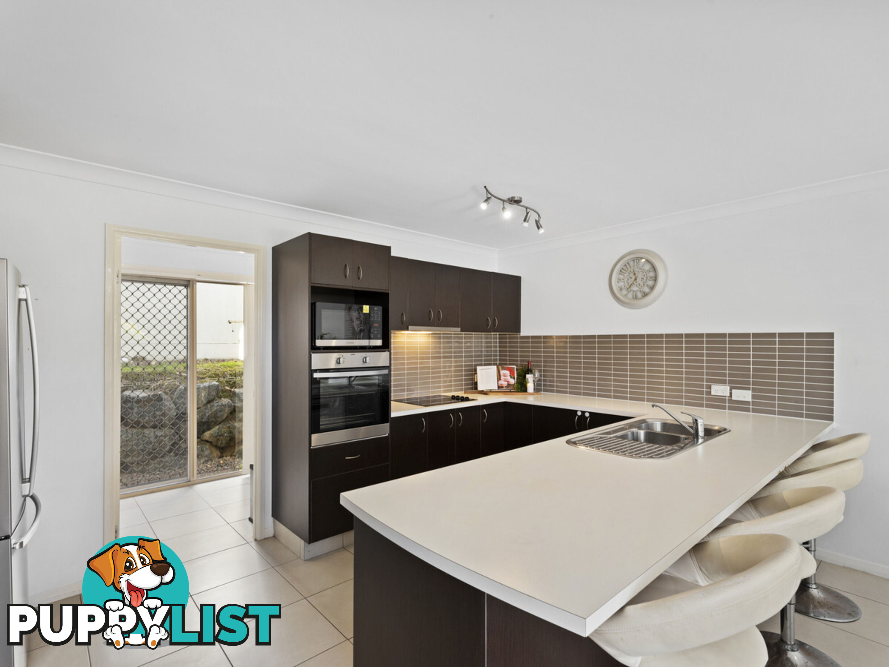 2/8 Witheren Circuit PACIFIC PINES QLD 4211