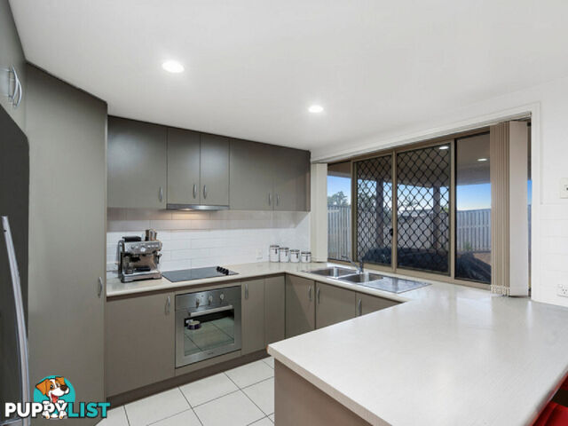 2/13 Amaray Drive UPPER COOMERA QLD 4209