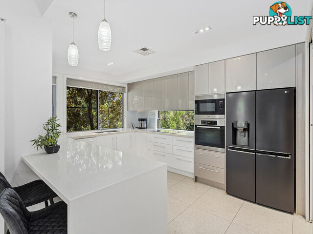 2 Kookaburra Place PARKWOOD QLD 4214