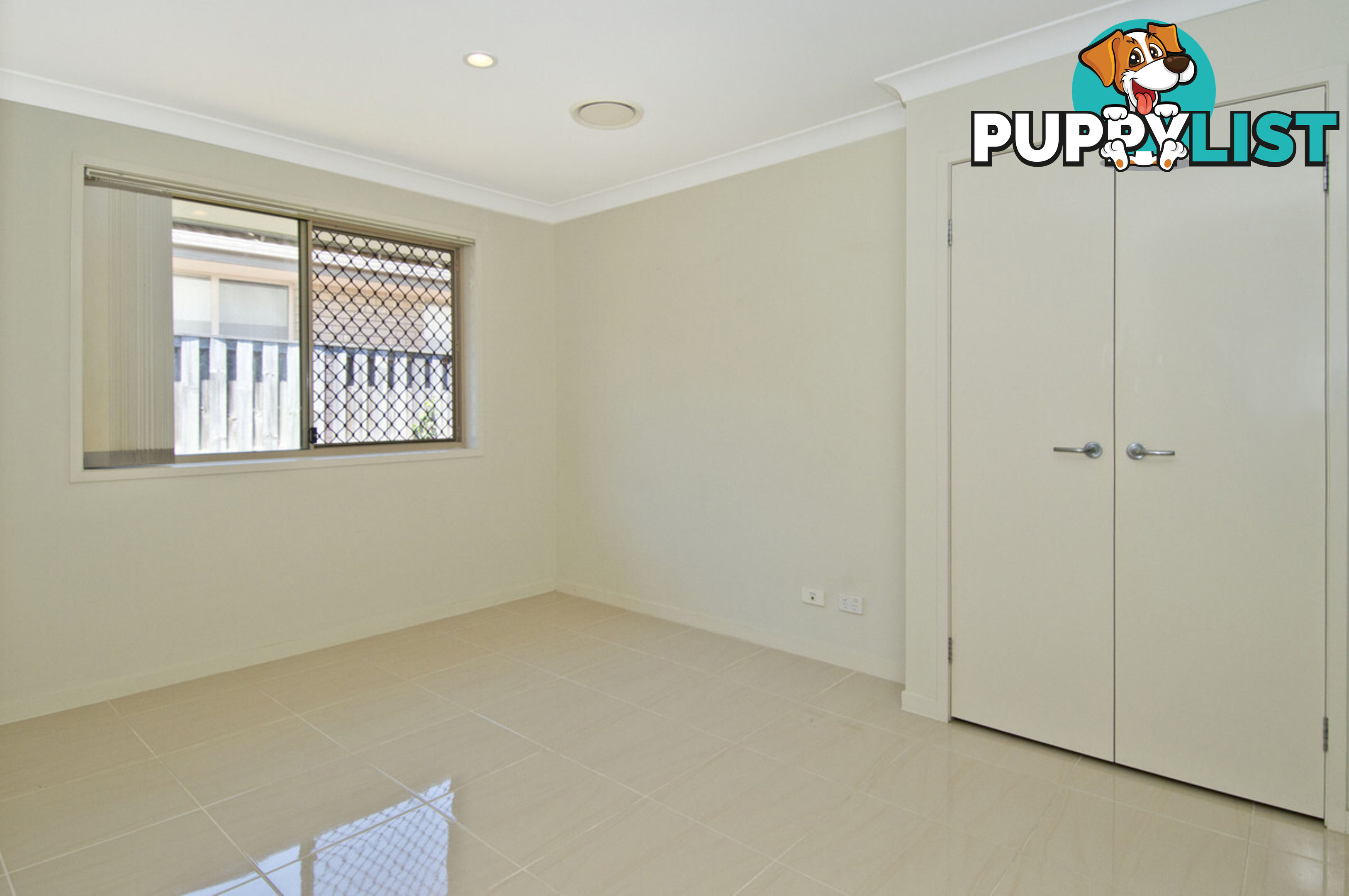 72 Hawkesbury Avenue PACIFIC PINES QLD 4211