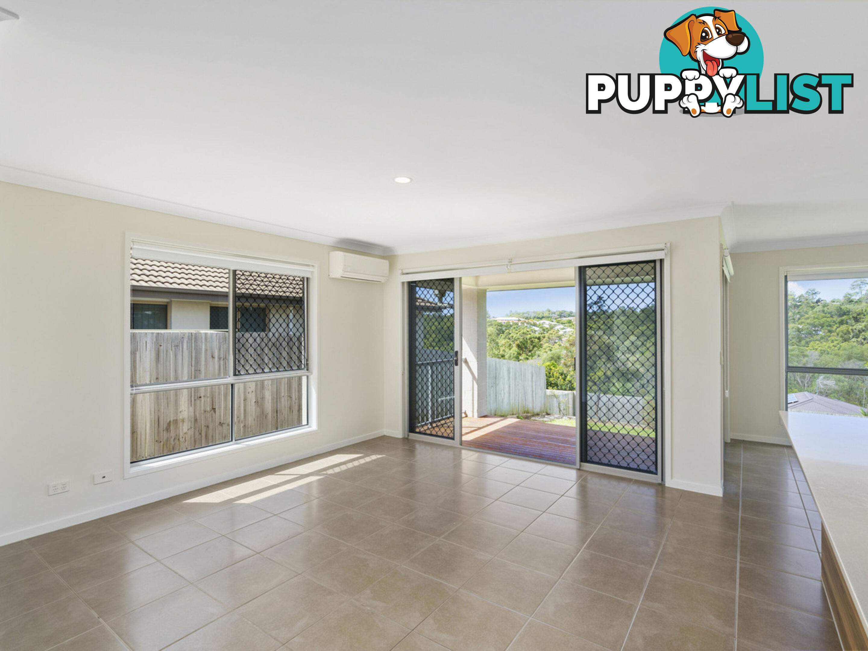 18 Hadrian Crescent PACIFIC PINES QLD 4211