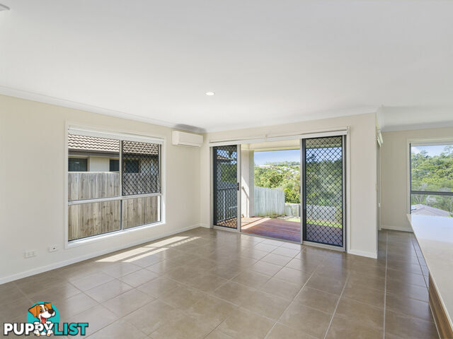 18 Hadrian Crescent PACIFIC PINES QLD 4211