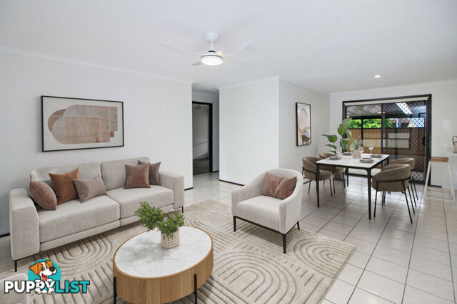 2/11 Morinda Way LABRADOR QLD 4215