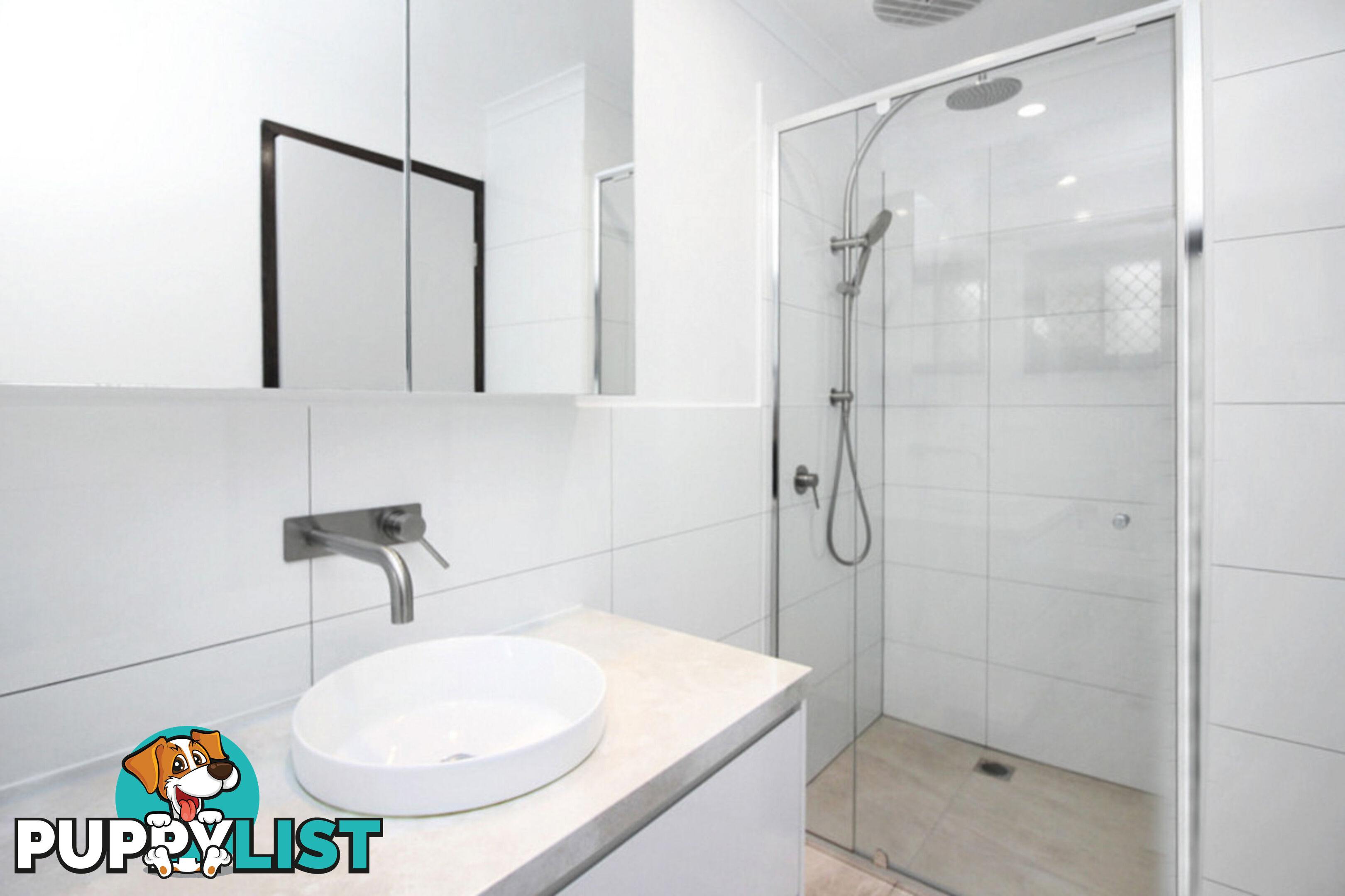 2/11 Morinda Way LABRADOR QLD 4215