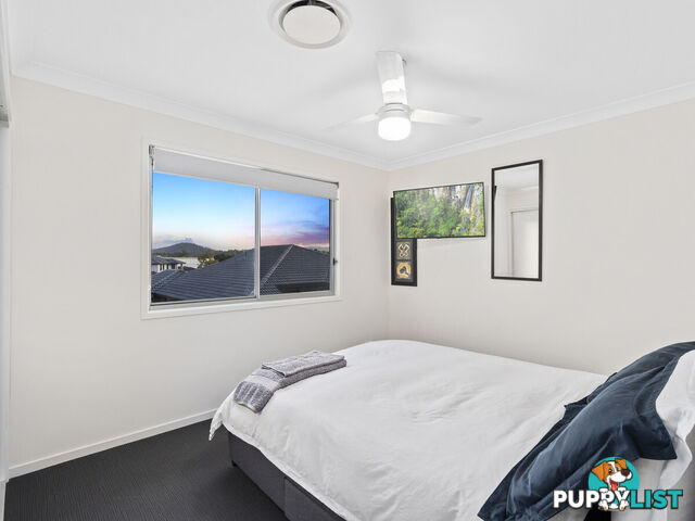 2 Oxenford Place OXENFORD QLD 4210