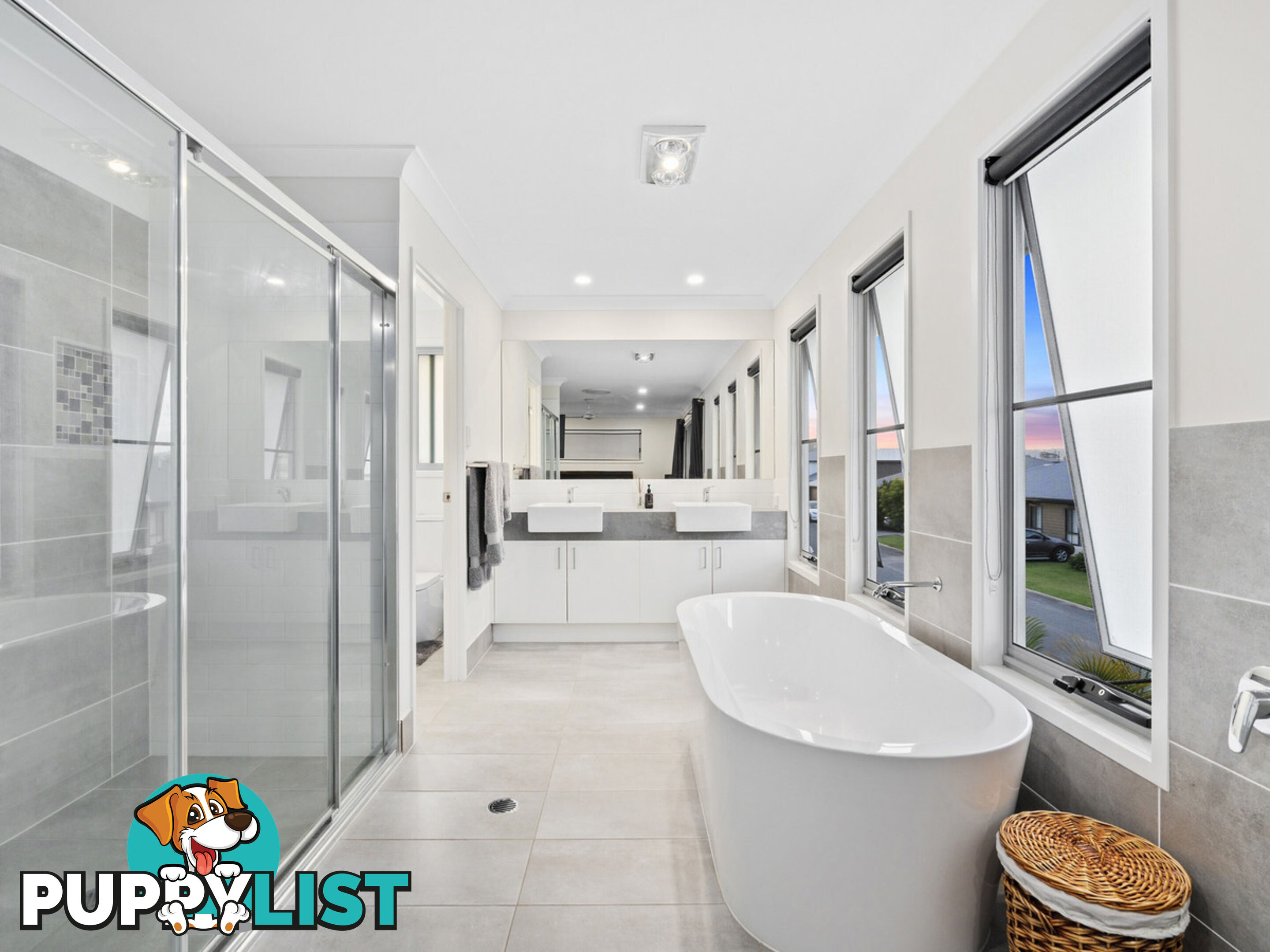 2 Oxenford Place OXENFORD QLD 4210