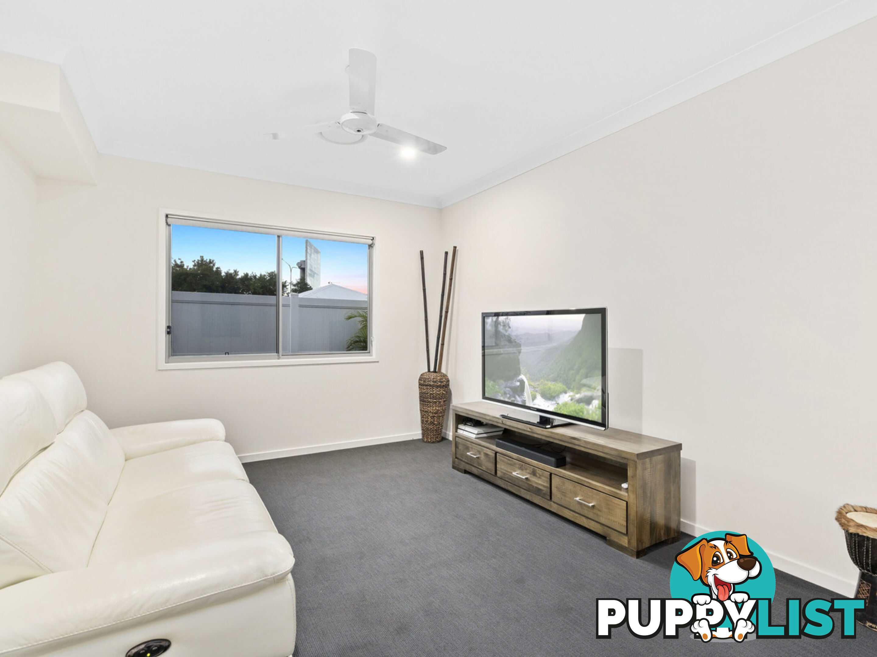 2 Oxenford Place OXENFORD QLD 4210