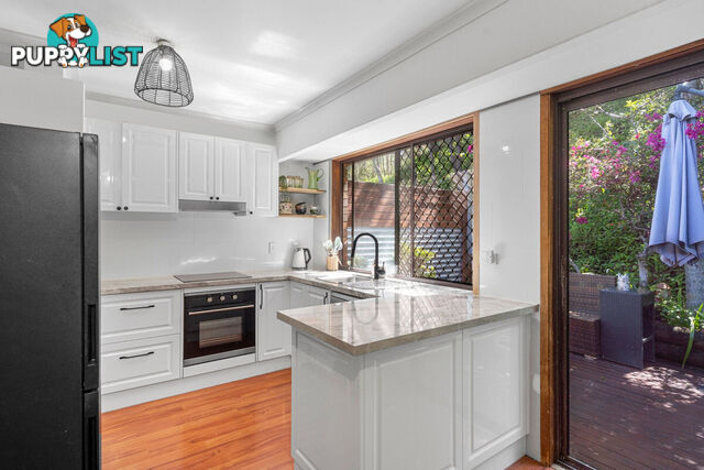 23/24 Cannington Place HELENSVALE QLD 4212
