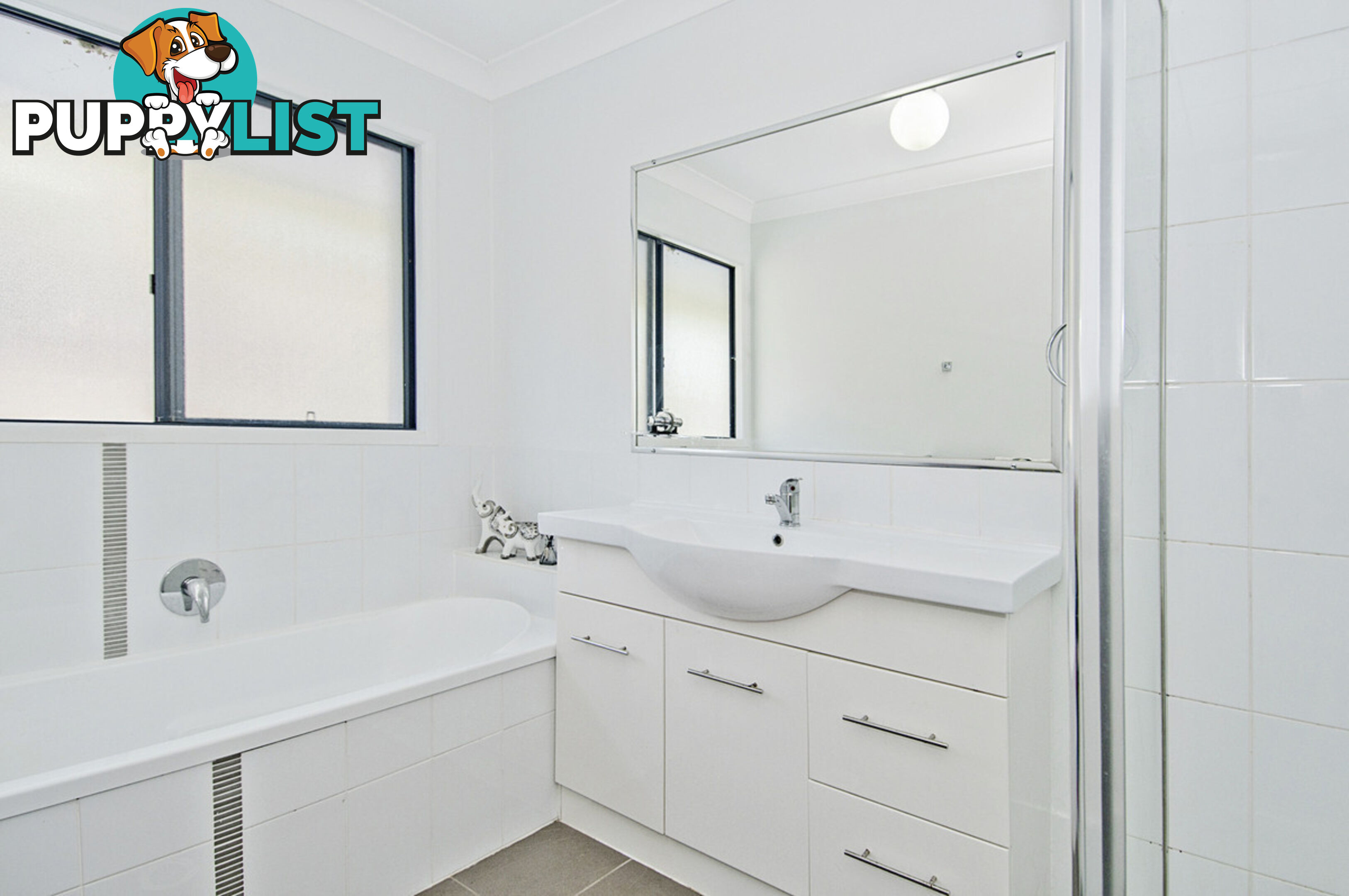 17 Sangster Crescent PACIFIC PINES QLD 4211