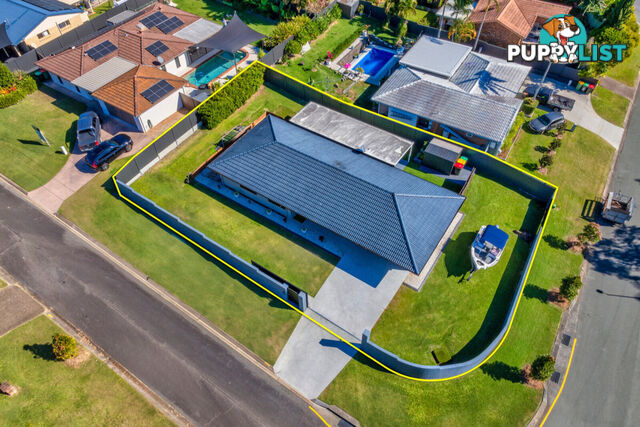 1 Boonah Court HELENSVALE QLD 4212