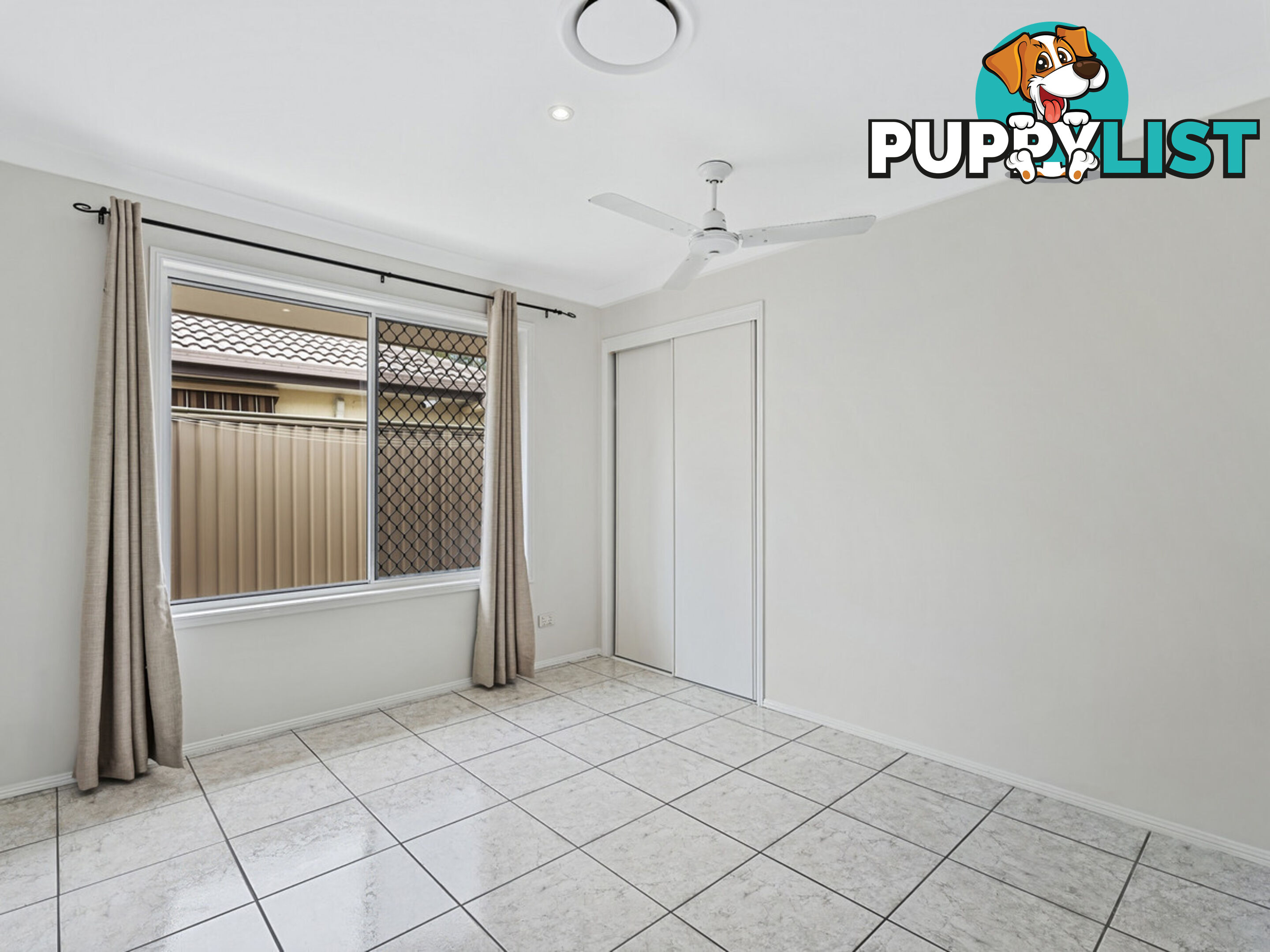 25 Lakeshore Drive HELENSVALE QLD 4212