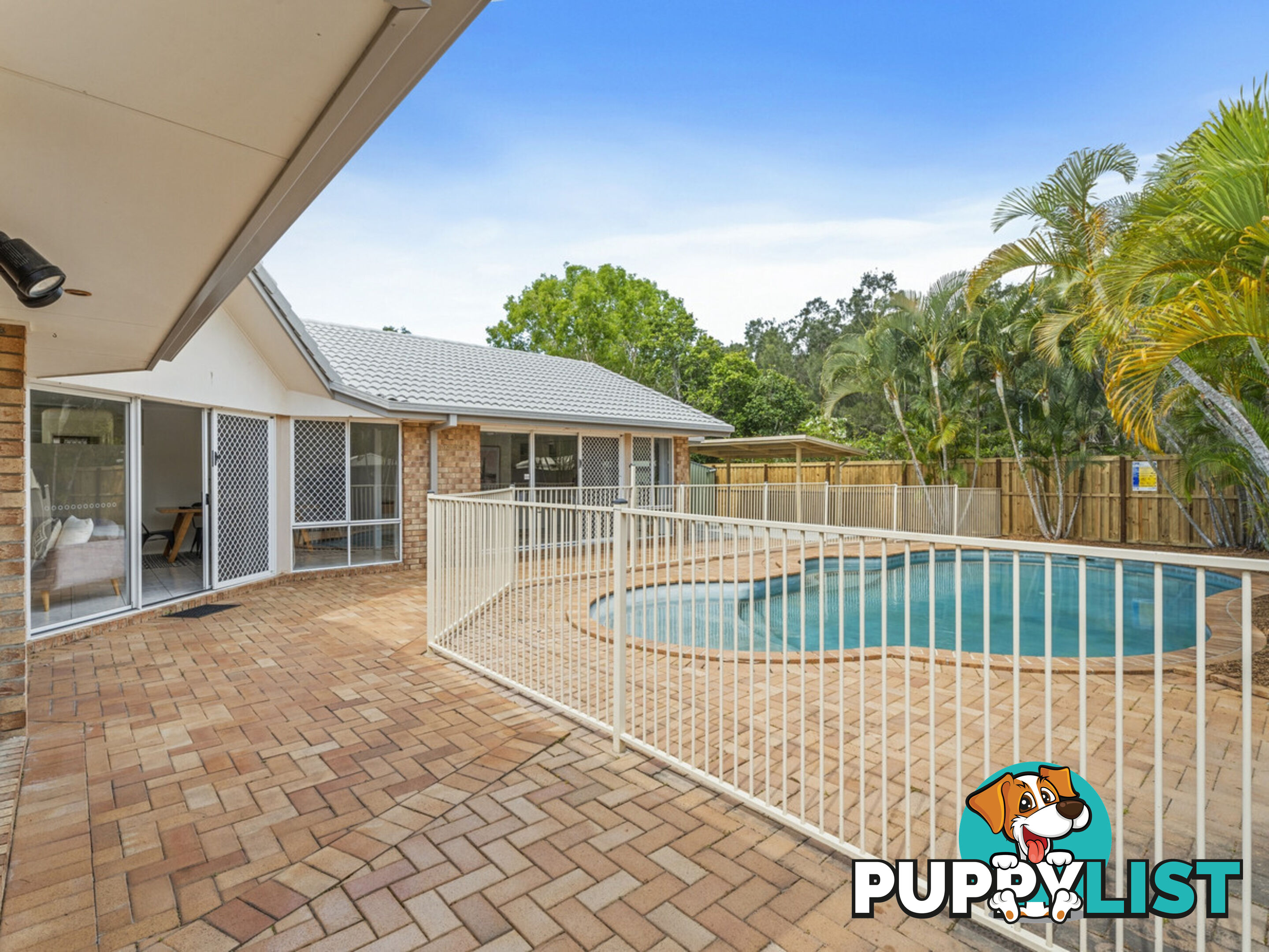 25 Lakeshore Drive HELENSVALE QLD 4212