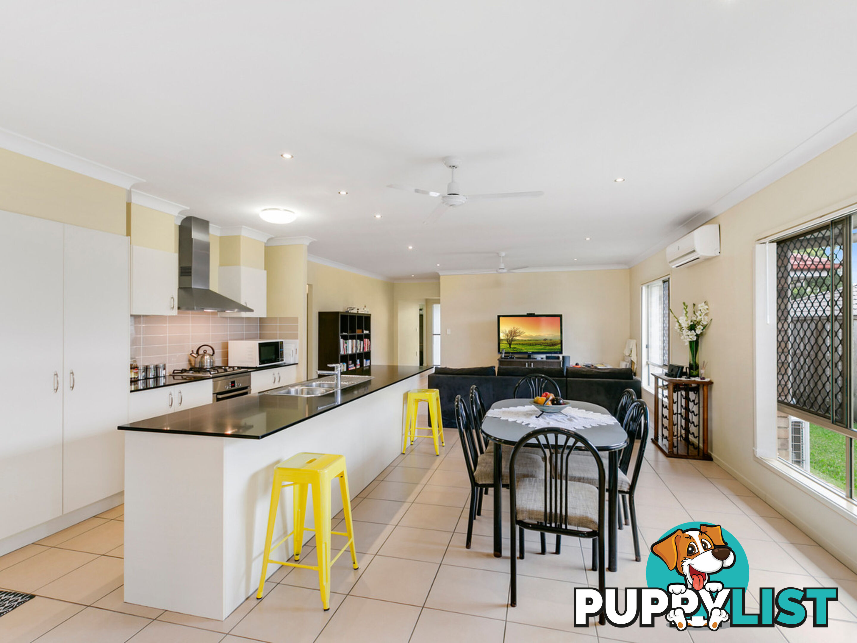 14 Kadie Place PACIFIC PINES QLD 4211