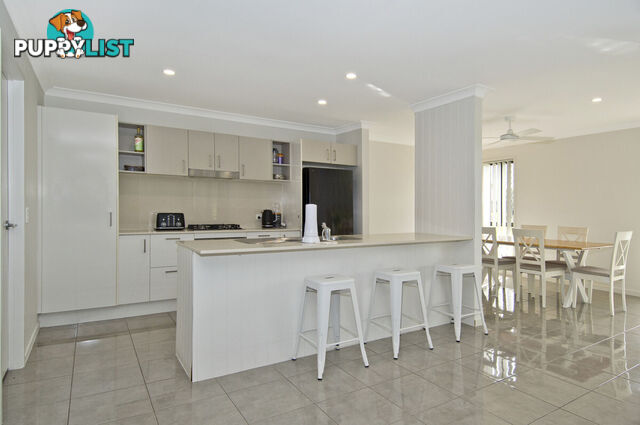 9 Pacific Place PACIFIC PINES QLD 4211