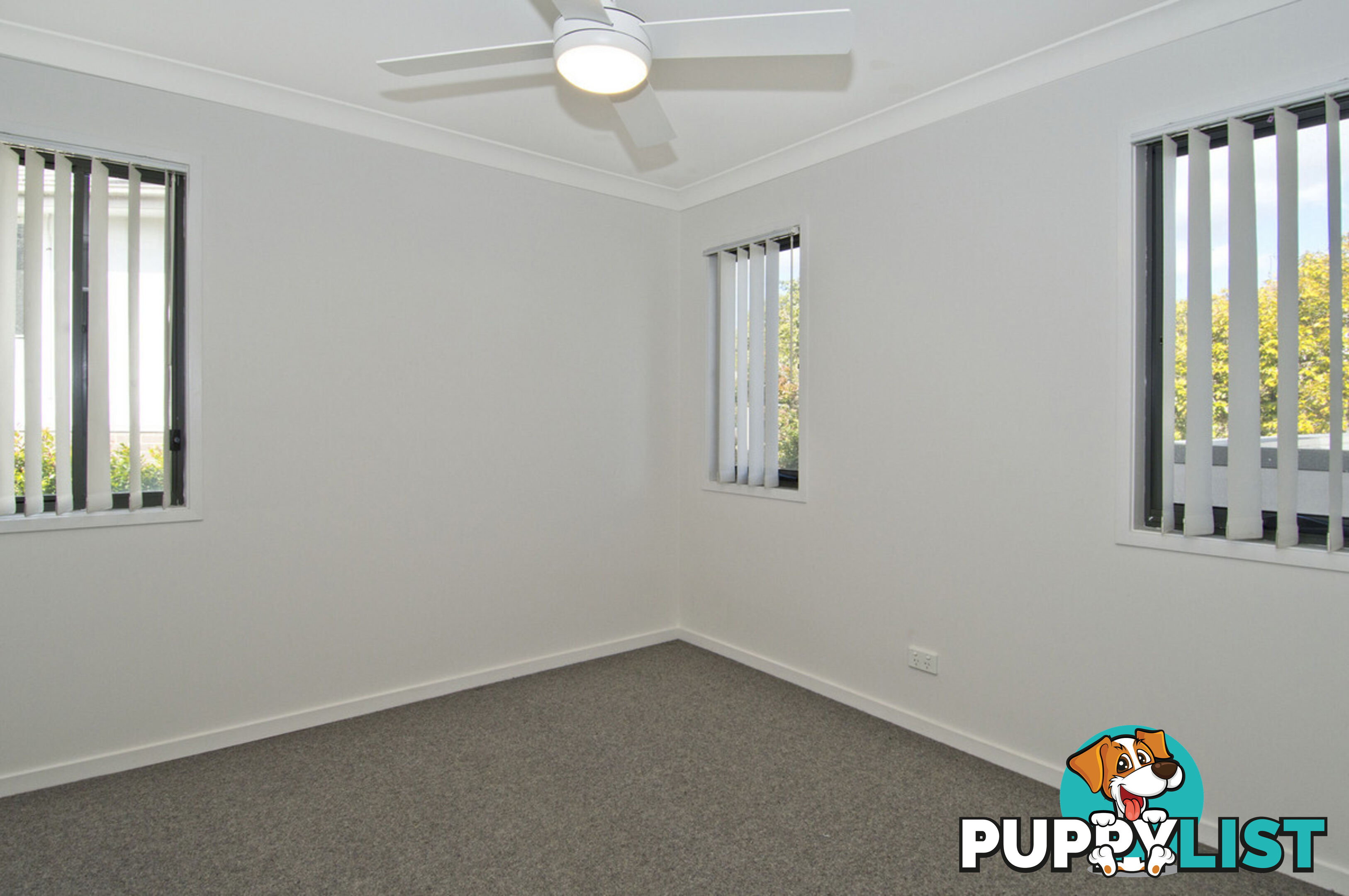 9 Pacific Place PACIFIC PINES QLD 4211