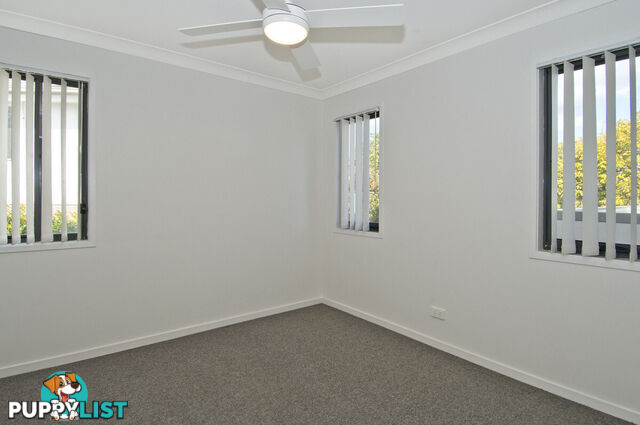 9 Pacific Place PACIFIC PINES QLD 4211