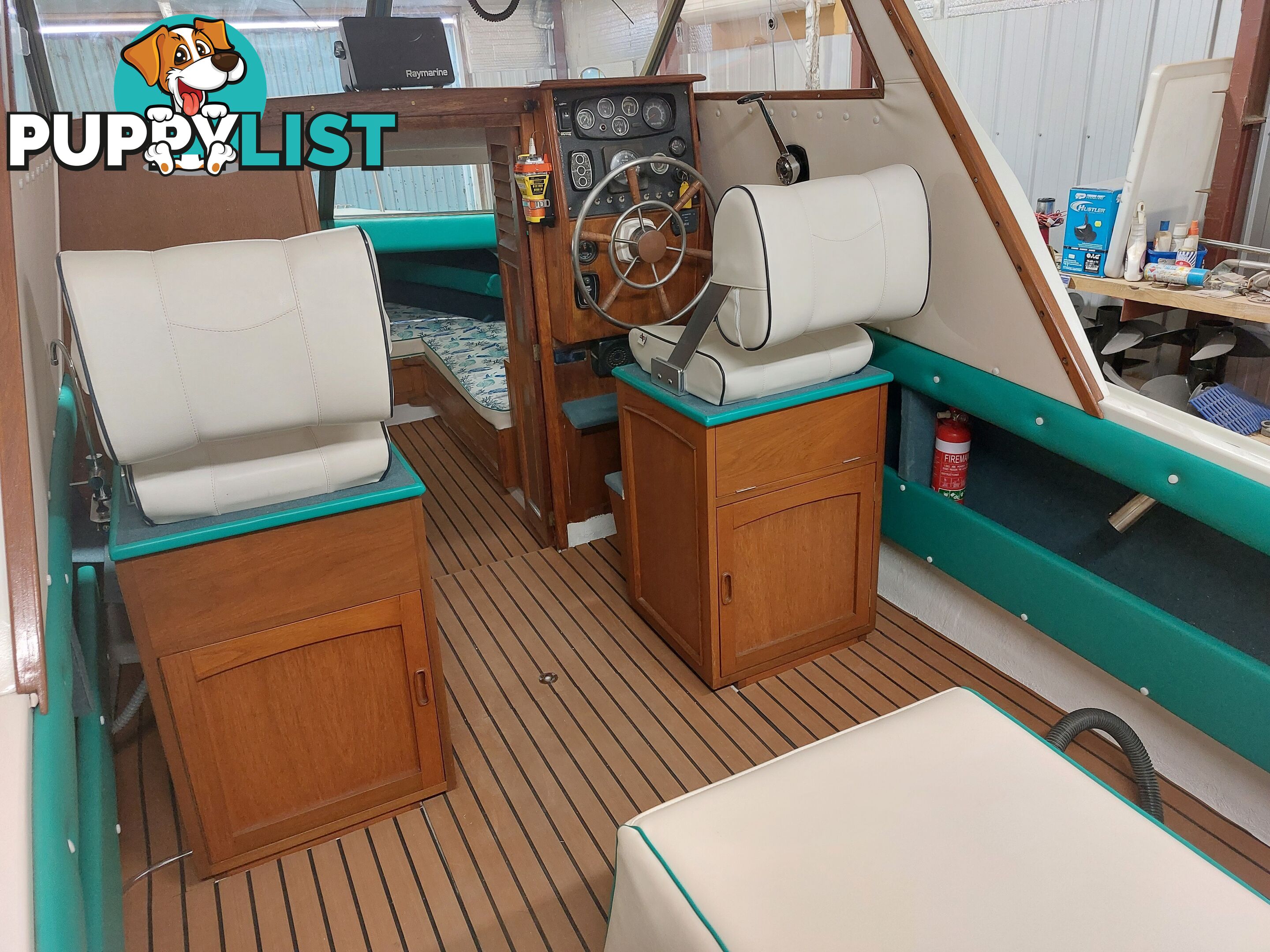 CABIN CRUISER