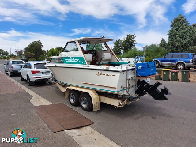 CABIN CRUISER