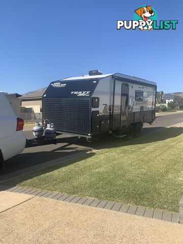 Off Road, Family Caravan, Rare Wide Bunks,