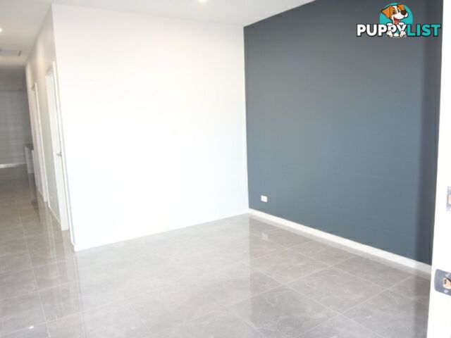 28 Chinnocks Ave CAMPBELLTOWN NSW 2560